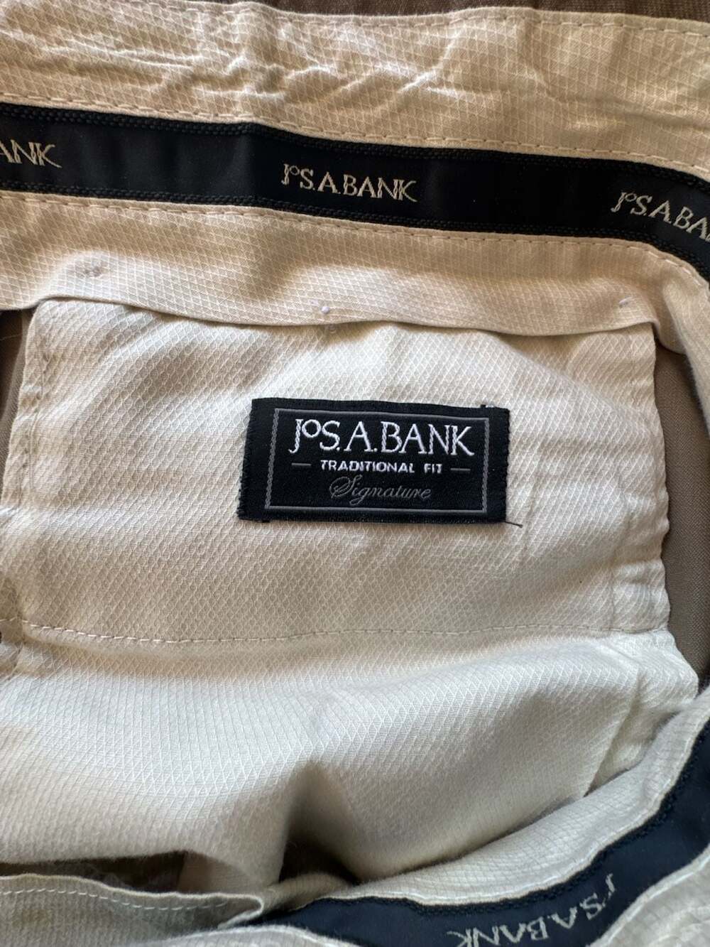 Jos. A. Bank Signature Traditional Fit Tan Pleated Cuffed Dress Pants Size 44R